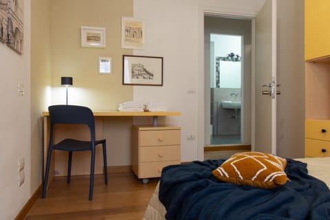 Sand Yellow Room 5